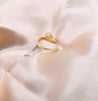 Bague Couronne Argentée – Perle Blanche Nacrée & Strass – Acier Inoxydable Ajustable + Écrin Offert "Caroline" Mara Bijoux