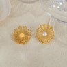 Boucles d’Oreilles en Acier Inoxydable Doré en Forme de Pissenlit avec Perle Blanche Incrustée – Élégance Poétique – Écrin Offert "Sunset" Mara Bijoux