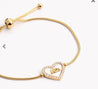 Bracelet Doré Mãe – Acier Inoxydable Réglable avec Coeur Nacré & Strass | Cadeau Maman | Écrin Offert "Mae coeur nacré" Mara Bijoux